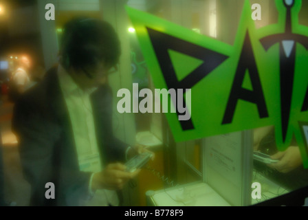 Presso il Sony Playstation Portable stand, il Tokyo Game Show 2008, Tokyo, Giappone. Foto Stock