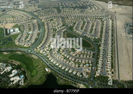 Vista aerea zona residenziale, il nuovo Dubai, Dubai, Emirati Arabi Uniti, Medio Oriente Foto Stock