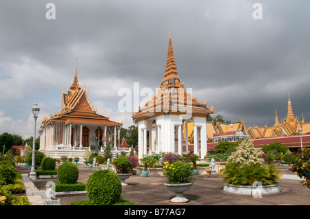 La Pagoda d'argento nel Palazzo Reale di Phnom Penh, Cambogia Foto Stock