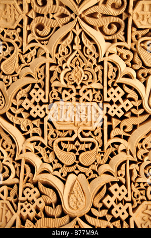 La decorazione del soffitto nel Palazzo Bahia, Marrakech, Marocco, Africa Foto Stock