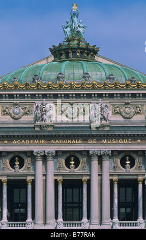 Dettaglio della facciata dell'Opéra Garnier, Academie nationale de musique, Parigi, Francia, Europa Foto Stock