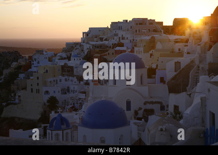 Santorini tramonto a Oia Foto Stock