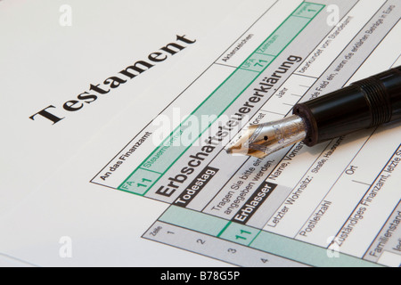 Testamento e tedesco Modulo per eredità dichiarazione fiscale Foto Stock