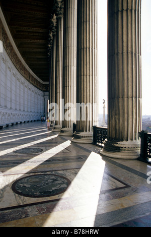 Piazza Venezia, Vittoriano, il Monumento a Vittorio Emanuele II, Altare della Patria, memoriale imperiale con una vista da terra Foto Stock