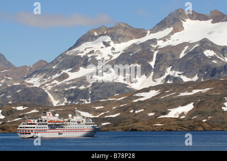 Crociera Hanseatic di Kong Oscar fiordo, Tasiilaq, Ammassalik, est della Groenlandia, Groenlandia Foto Stock