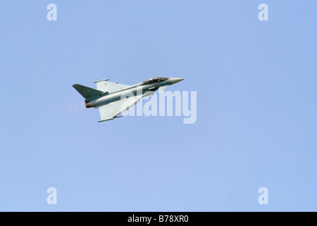 Eurofighter Typhoon, German Airforce multi-purpose fighter jet in volo, airshow ILA 2008, International Aviation Exhibition, Foto Stock