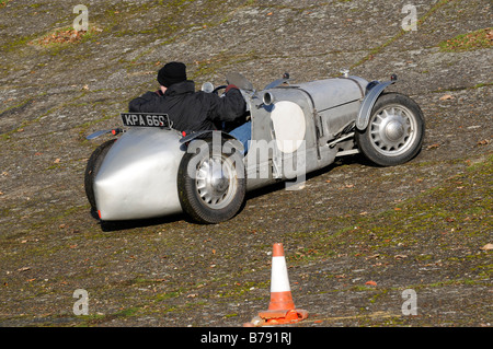 1928 30 Austin Ulster Special 747cc VSCC nuovo anno di prove di guida Brooklands Gennaio 2009 Foto Stock