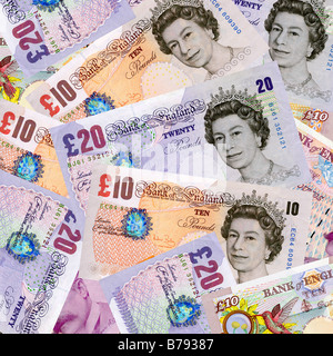 Denaro - dieci e venti pound note valuta sterlina vista aerea - vecchio stile 20 pound note Foto Stock
