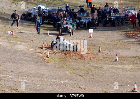 1928 30 Austin Ulster Special 747cc VSCC nuovo anno di prove di guida Brooklands Gennaio 2009 Foto Stock