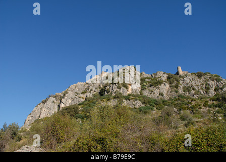 Vista di 12C castello moresco, Vall de Gallinera, Marina Alta, Provincia di Alicante, Comunidad Valenciana, Spagna Foto Stock