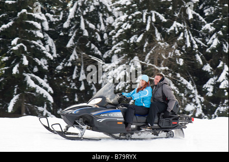 Tratto in Snowmobile sulla collina Gubalowka Zakopane Monti Tatra Regione di Podhale Polonia Foto Stock