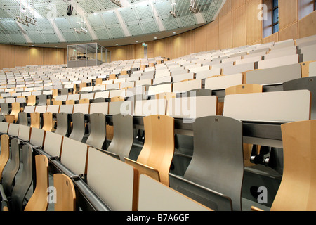 Empty auditorium della Facoltà di Ingegneria Meccanica, Università Tecnica di Monaco di Baviera, a Garching, Baviera, Germania, Foto Stock