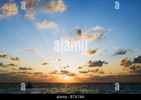 Tramonto alle Maldive Foto Stock