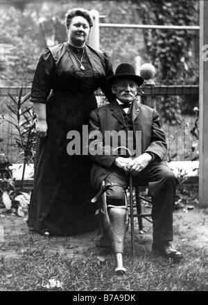 Foto storiche, giovane, uomo con protesi, ca. 1915 Foto Stock