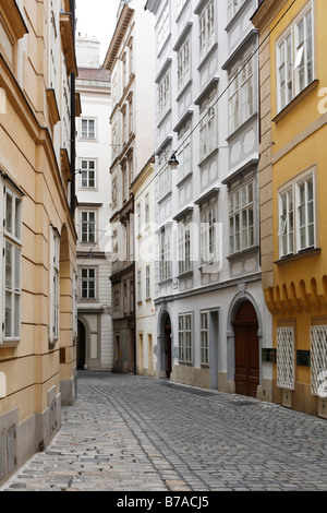 Domgasse con Mozarthaus, la casa di Mozart, seconda casa sulla destra, Vienna, Austria, Europa Foto Stock