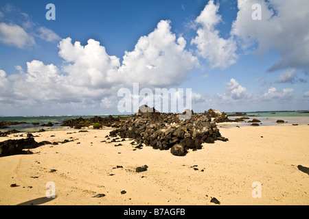 Bajo de los sables spiaggia spiagge orzola Lanzarote isole Canarie Spagna Europa Viaggi Turismo Foto Stock