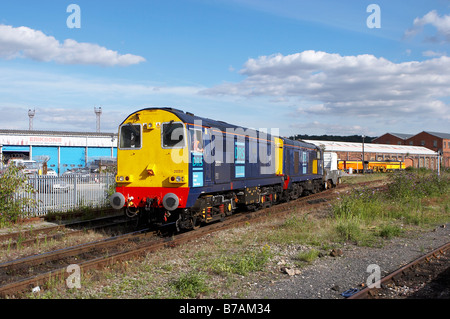 Due classe DRS 20's stabilizzata con un treno di scorie nucleari a Worcester Shrub Hill. Foto Stock