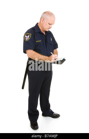 Coppia funzionario di polizia scrivendo un biglietto corpo pieno isolato su bianco Foto Stock