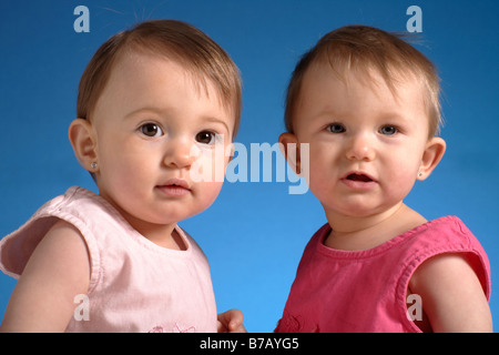 Gemelli del bambino Foto Stock