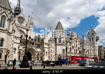 London Royal Courts of Justice tribunali Strand Fleet Street Holborn gotico vittoriano Foto Stock