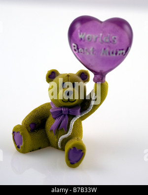 Orsacchiotto di peluche con palloncino con parola mondi migliori mamma Foto Stock