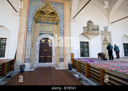 Gazi Husrevbey o moschea BEUYS E G. DOTTORI a Sarajevo in Bosnia Foto Stock