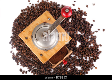 Vista superiore del mulino di caffè sui fagioli Foto Stock
