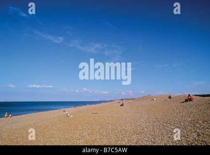 Ampia spiaggia di ciottoli a Saltouse sulla Costa North Norfolk Foto Stock