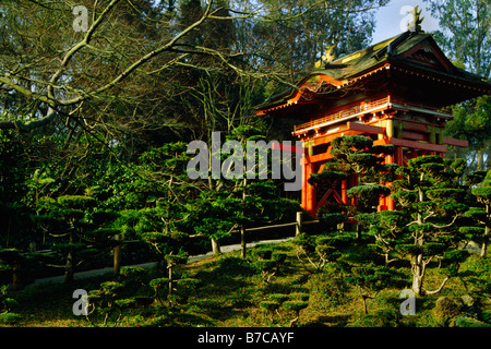 Ingresso al percorso al giardino giapponese del tè in Golden Gate Park di San Francisco in California Foto Stock