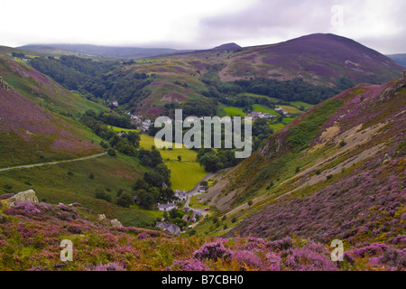 Guardando verso il basso dalla parte superiore della Sychnant pass verso Ross on Wye. Foto Stock