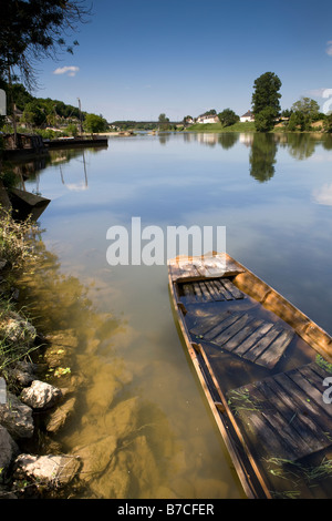 Barca sul fiume Cher a Savonnieres, Indre-et-Loire, Francia Foto Stock