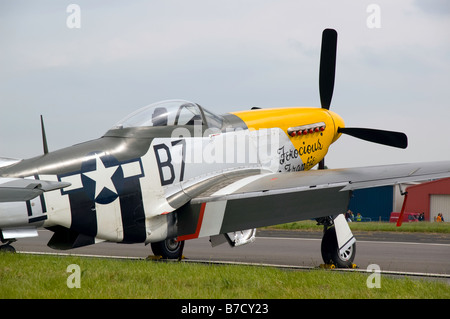 WWII US Fighter piano P51 Mustang, Biggin Hill, Inghilterra, 2008 Foto Stock