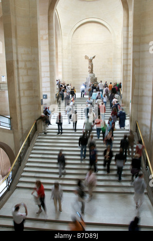 La Vittoria Alata di Samotracia, Nike di Samotracia, Louvre, Parigi, Francia, Europa Foto Stock