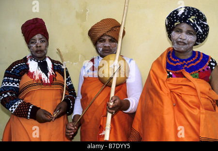 Xhosa donne in abiti tradizionali, Sud Africa, Provincia del Capo Foto Stock