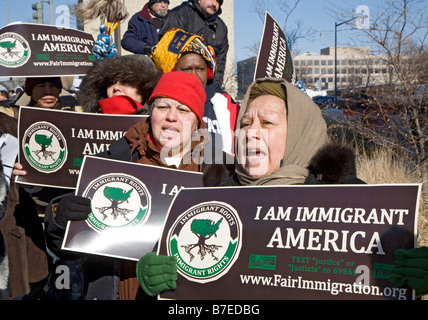 I dimostranti chiedono meno repressiva in materia di immigrazione Foto Stock