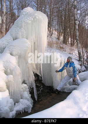 Congelati martinetto idraulico a Tindiorg, Võru County, Estonia, Europa Foto Stock