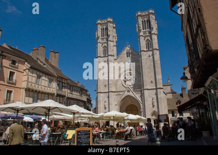 Luogo St Vincent, Chalon sur Saone Bordeaux Francia UE Foto Stock