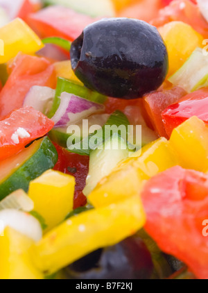 In prossimità di una fresca insalata greca Foto Stock