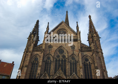 I Protestanti St Stephen s Chiesa Tempio Saint Étienne è la principale chiesa riformata della città di Mulhouse in Alsazia Francia Foto Stock