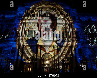 Masterizzare la notte in Glasgow - George Square Foto Stock