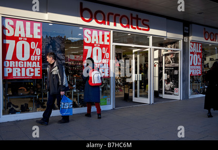 Barratts negozio di scarpe, Edimburgo, Scozia, Regno Unito Europa Foto Stock