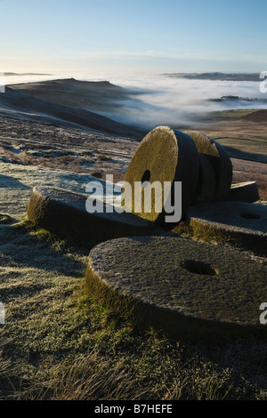 Macine abbandonate a bordo Stanage, Parco Nazionale di Peak District, Derbyshire, Inghilterra Foto Stock