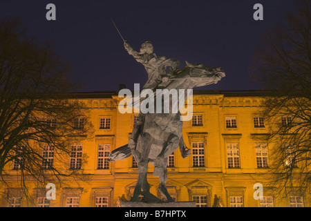 Memorial Gilbert du Motier davanti al Palazzo di Giustizia di Metz, Francia, Lorraine Foto Stock