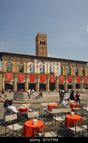 Il Palazzo del Podestà, Piazza Maggiore, Bologna, Italia Foto Stock