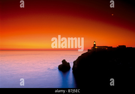 Tramonto a Capo San Vincenzo, Parco Naturale Costa Vicentina, Algarve, PORTOGALLO Foto Stock