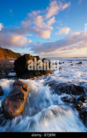 Sandymouth sulla North Cornwall coast, Bude, Cornwall, Inghilterra. Foto Stock