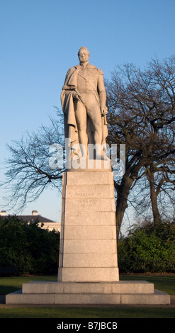 La statua di Guglielmo IV dallo scultore Samuel Nixon (1803-54) Greenwich Londra Inghilterra REGNO UNITO Foto Stock