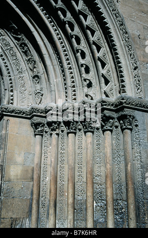 Cattedrale Plaza de la Reina Close up di intagli su Puerta de los Apostoles porta degli apostoli VALENCIA SPAGNA Foto Stock