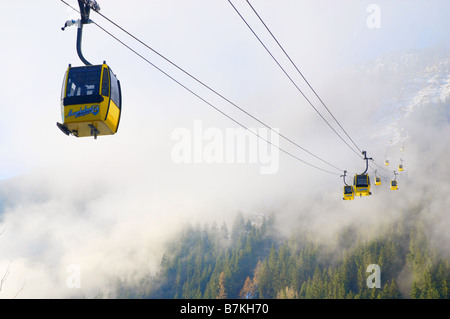 Funivie di andare da Mayrhofen a Penken Foto Stock