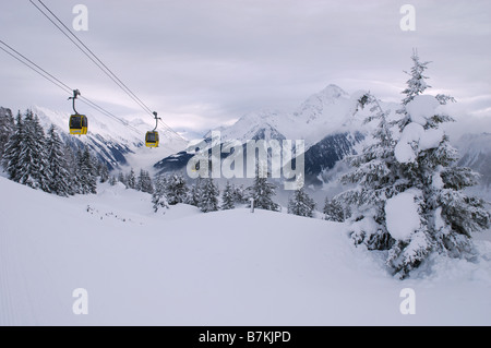 Funivie di andare da Mayrhofen a Penken Foto Stock